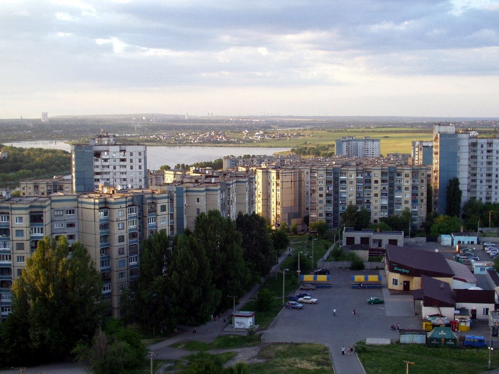 Город кривой. Кривой Рог город. Кривой Рог Заречный. Районы Кривого рога Заречный. Кривой Рог население.